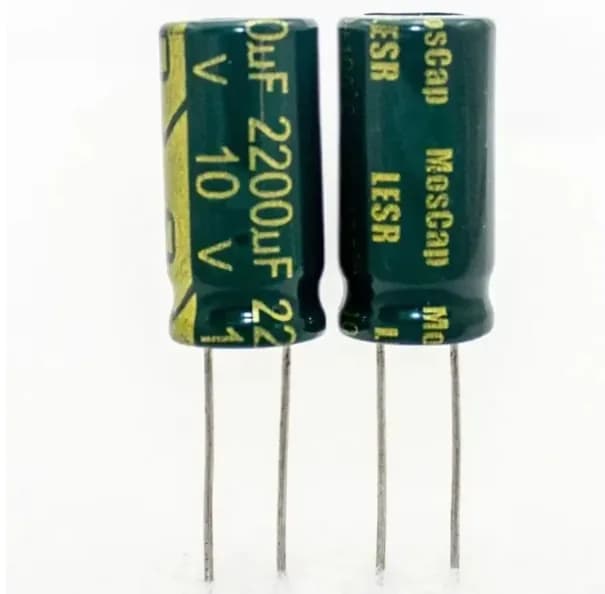 Алюминиевый электролитический конденсатор 10В-2200мкФ (2200uF-10V, 2200*10V, -40+105C, 20x10мм)