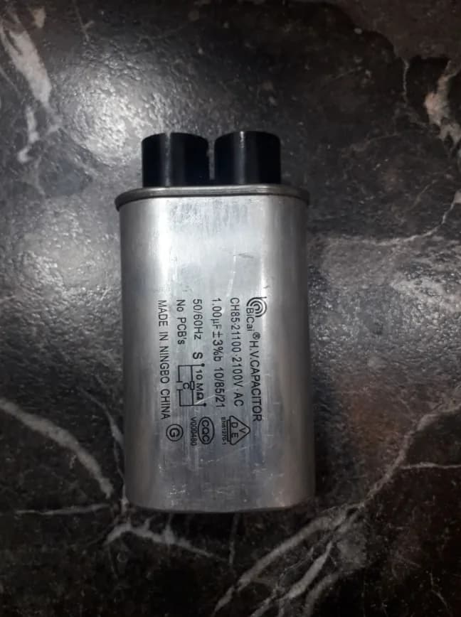 Конденсатор для микроволновой печи CH85 2100VAC 1,00mF 101x53x34. Товар уцененный